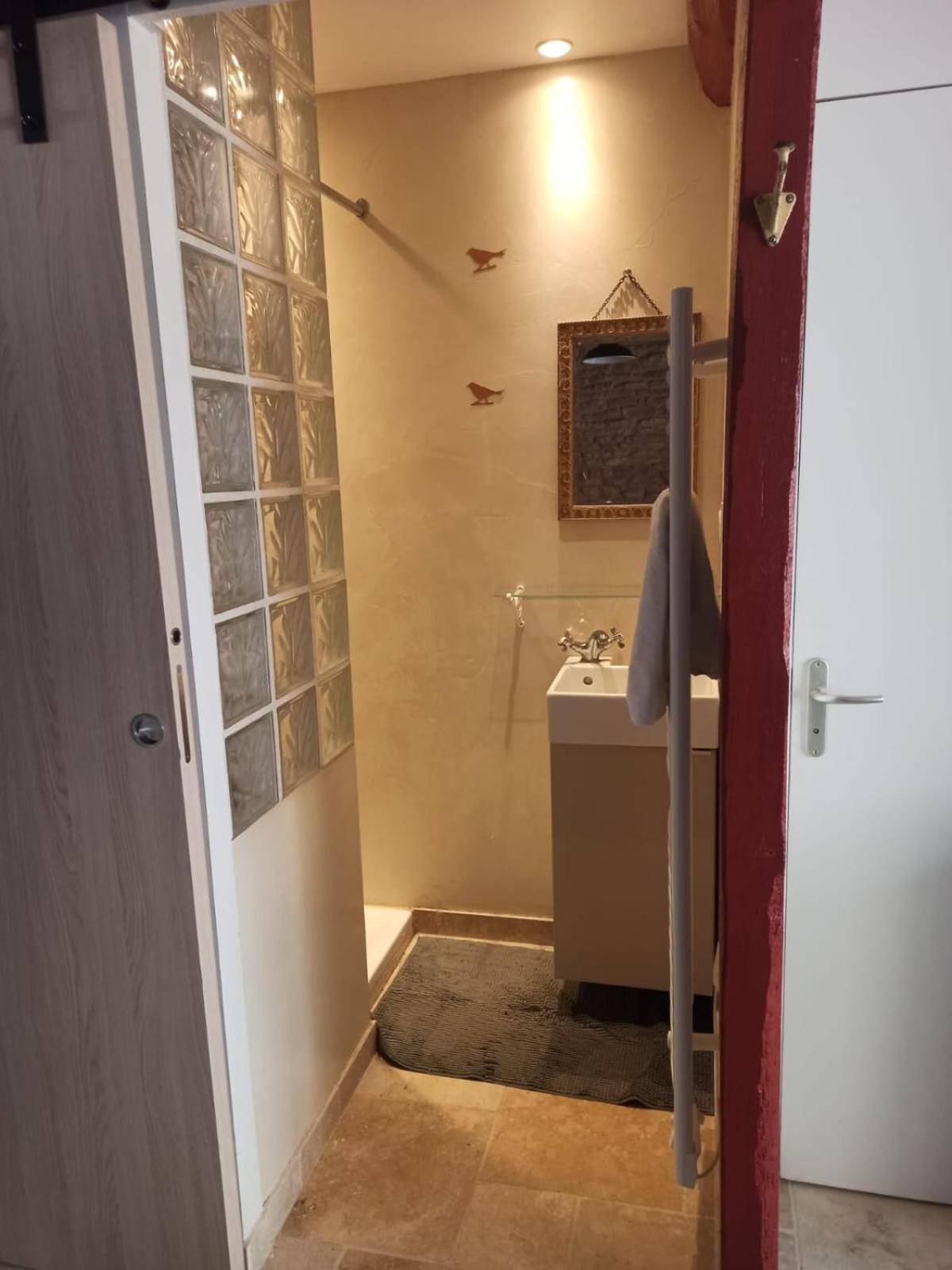 Holiday home Petite Maison Centre Du Village Noyers-sur-Serein
